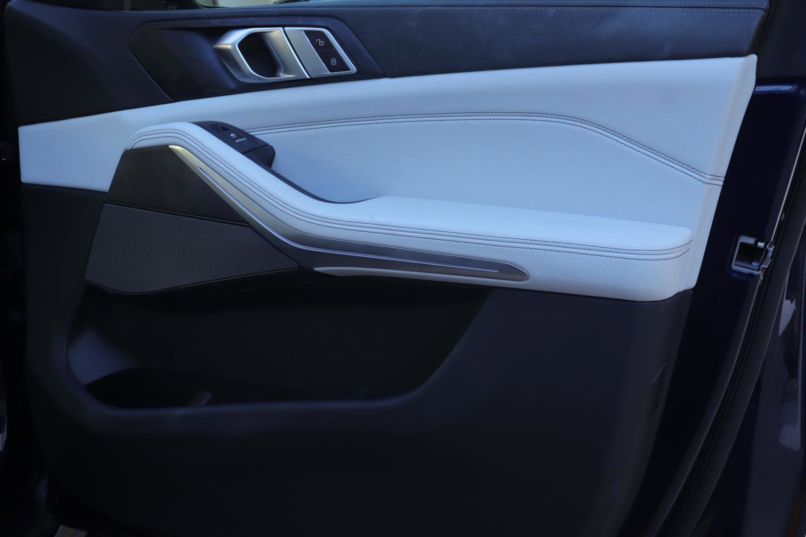 Certified 2024 BMW X5 sDrive40i w/ M Sport Package image 19