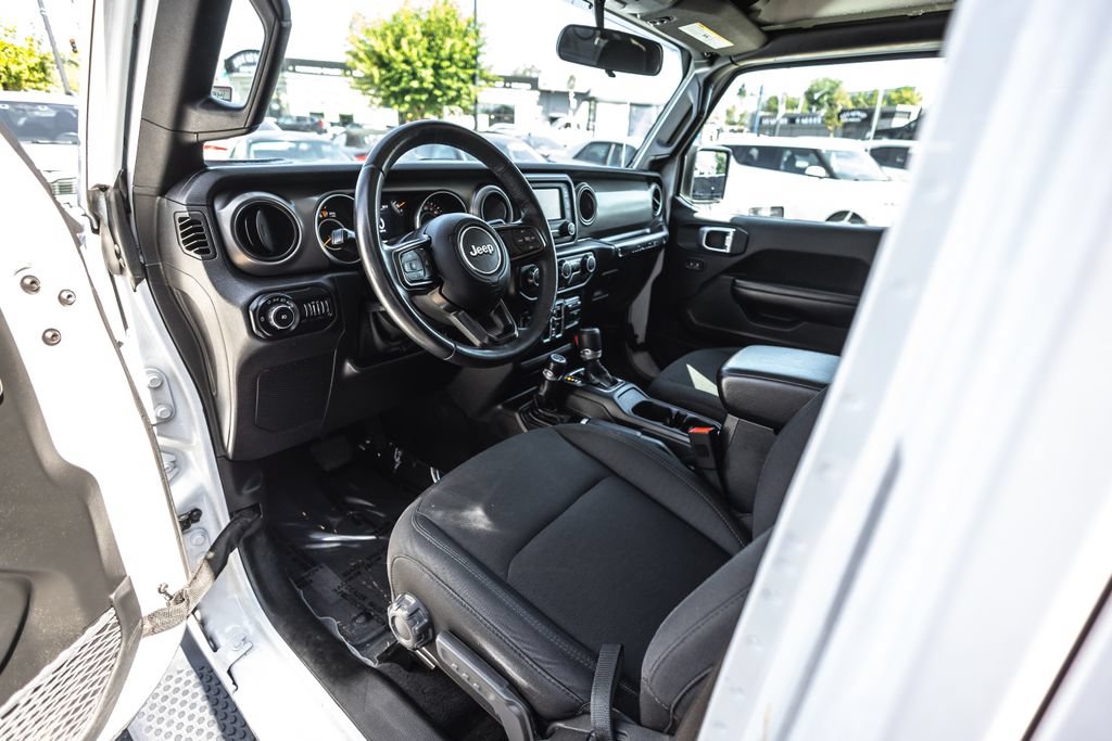 Used 2019 Jeep Wrangler Unlimited Sport S AWD/4WD image 19