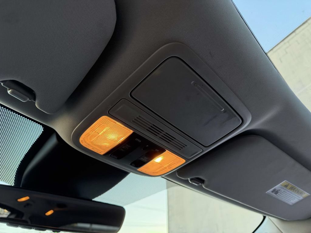 Used 2025 Honda Odyssey EX-L image 40