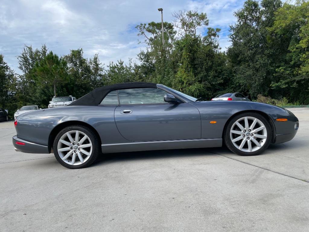 Used 2005 Jaguar XK8 Convertible image 16