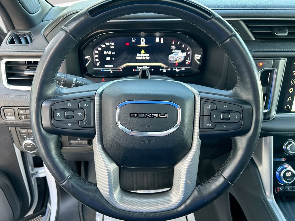 Used 2023 GMC Yukon XL Denali w/ Advanced Technology Package AWD/4WD image 34