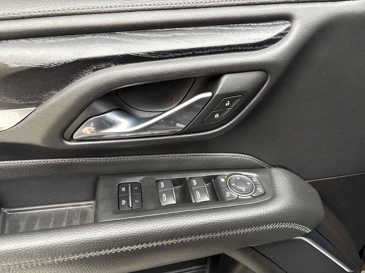 Used 2021 GMC Yukon Denali w/ Denali Premium Package image 22