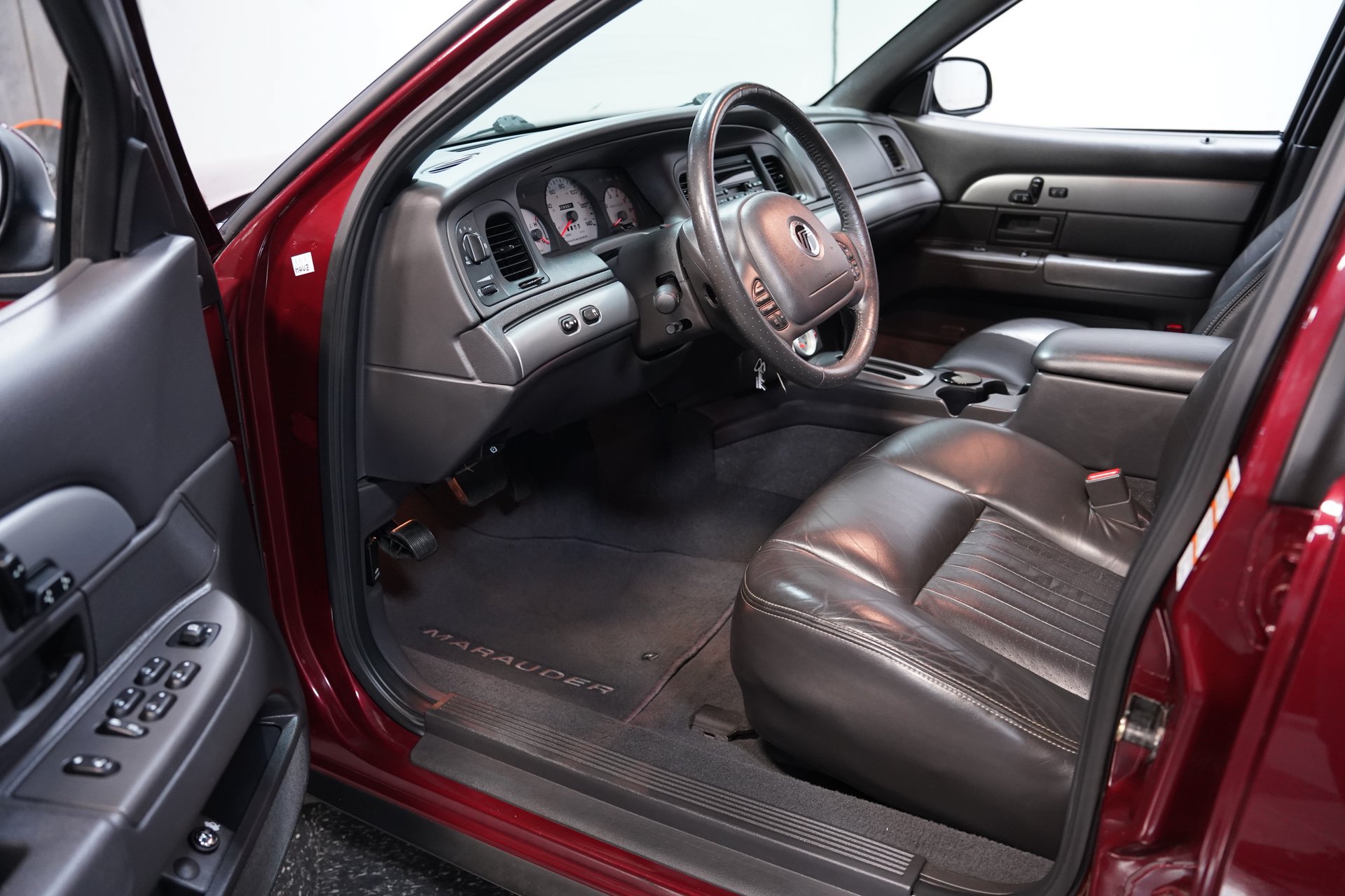 Used 2004 Mercury Marauder RWD image 4