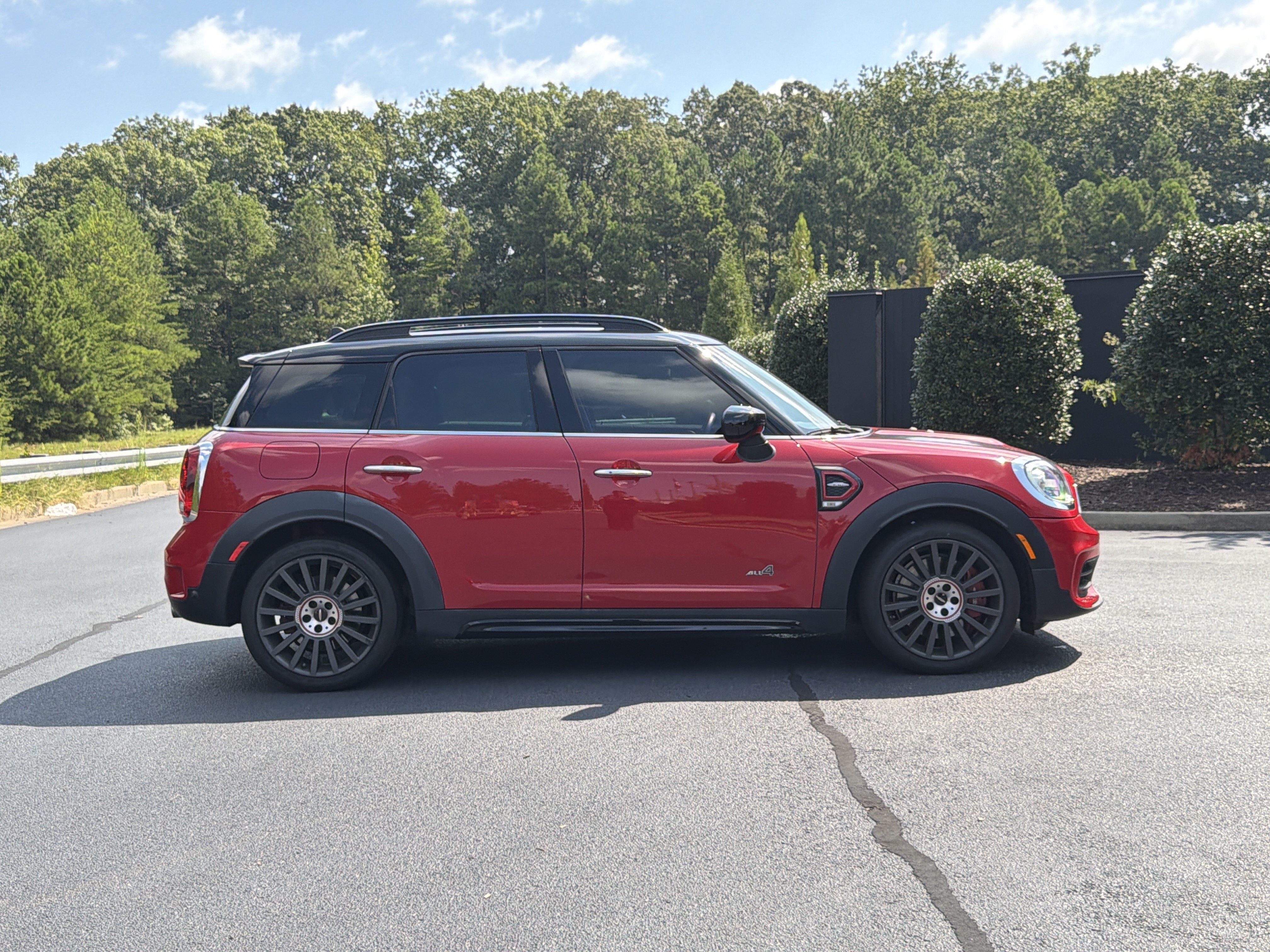 Used 2020 MINI Cooper Countryman John Cooper Works w/ Signature Upholstery Package AWD/4WD image 5