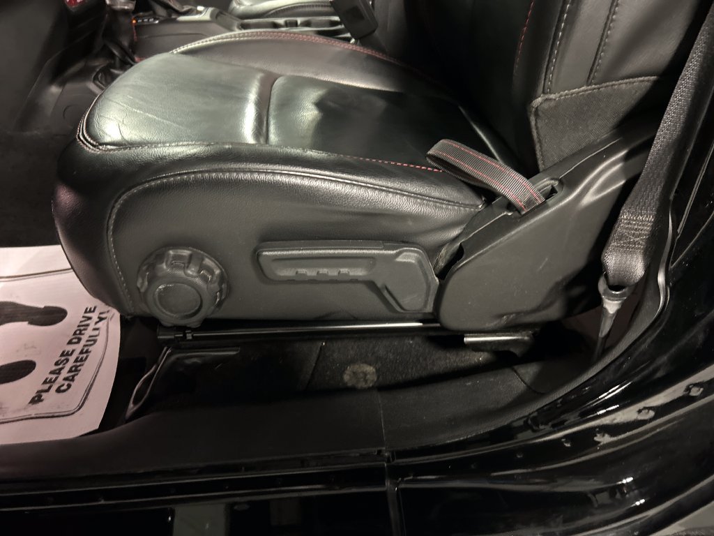 Used 2019 Jeep Wrangler Unlimited Rubicon AWD/4WD image 13