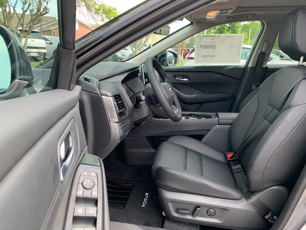 New 2026 Nissan Rogue SV FWD image 20