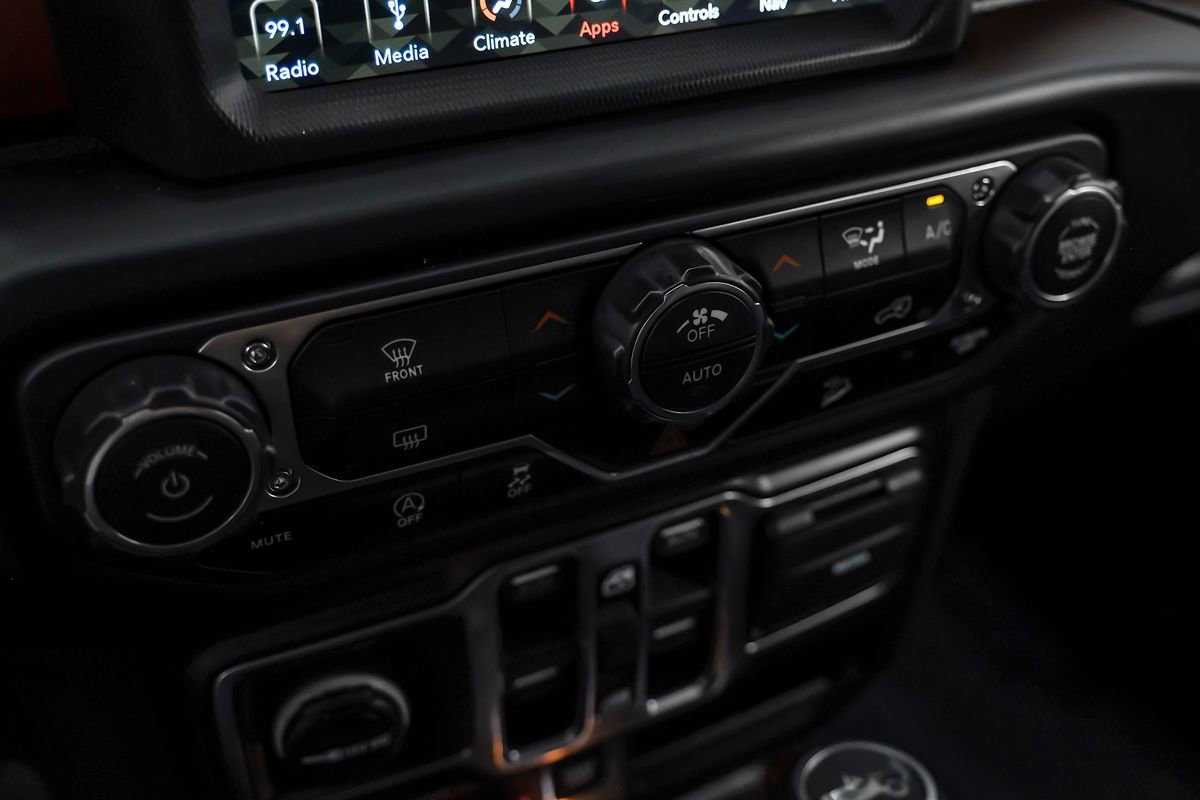 Used 2019 Jeep Wrangler Unlimited Rubicon AWD/4WD image 23