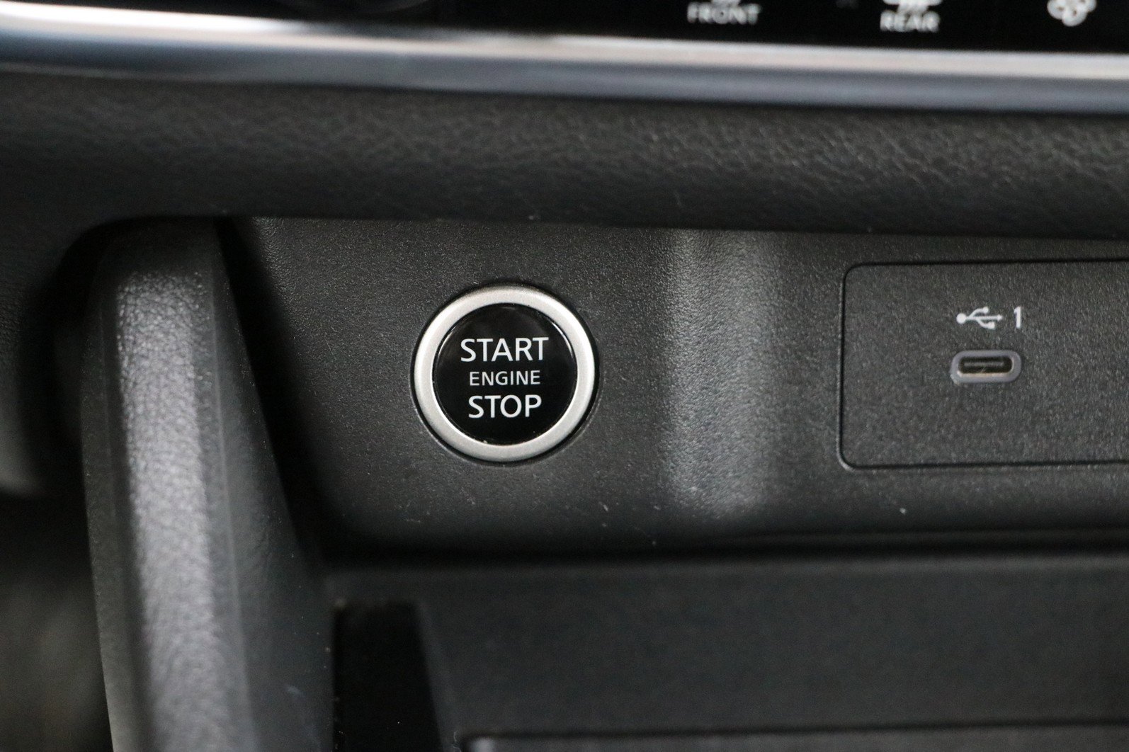 Used 2023 Nissan Rogue SV image 24