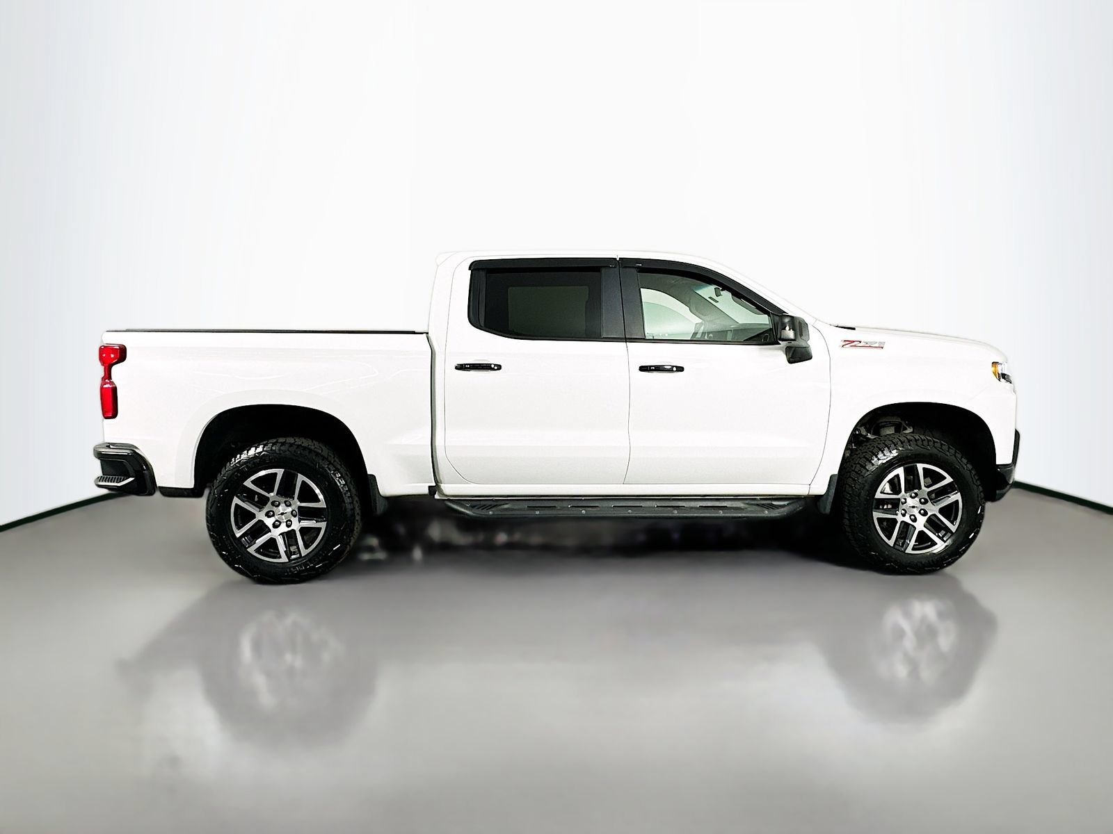Used 2019 Chevrolet Silverado 1500 LT Trail Boss w/ Convenience Package AWD/4WD image 9