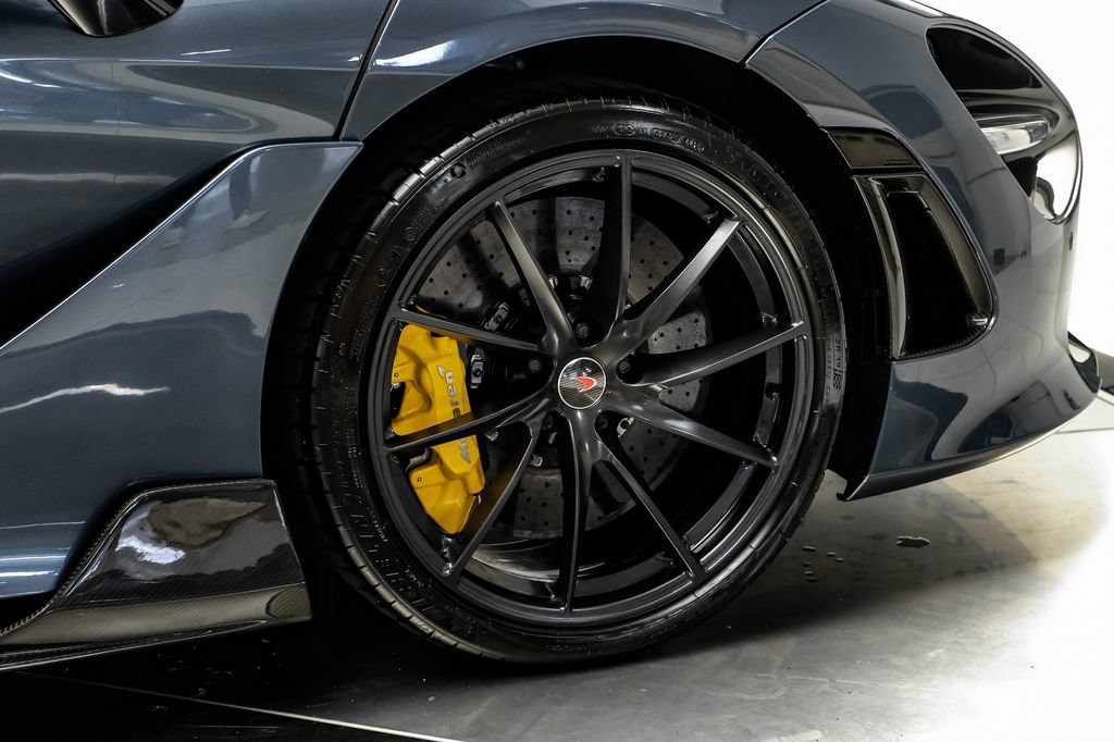 Used 2018 McLaren 720S Performance RWD image 42