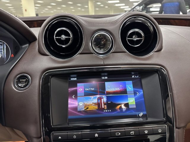 Used 2016 Jaguar XJ L Portfolio image 19