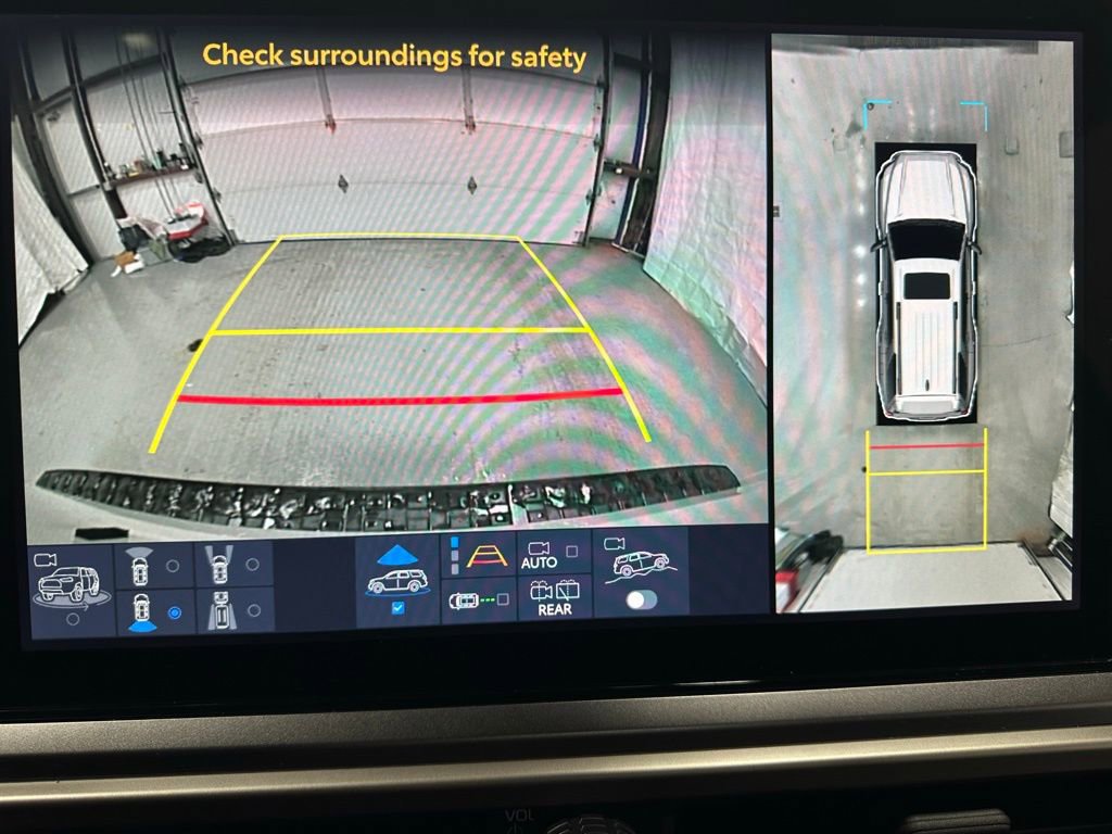 Used 2025 Toyota 4Runner TRD Off-Road Premium image 36