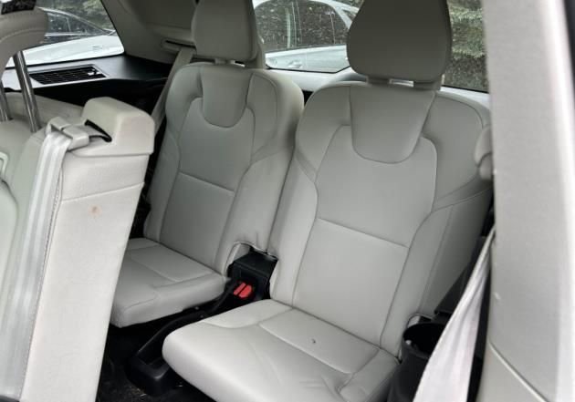 Used 2023 Volvo XC90 B5 Plus w/ Protection Package Premier AWD/4WD image 12