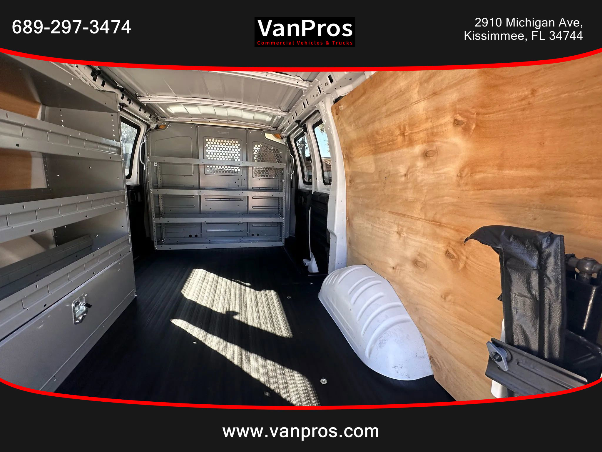 Used 2013 Chevrolet Express 2500 Van 3D image 15