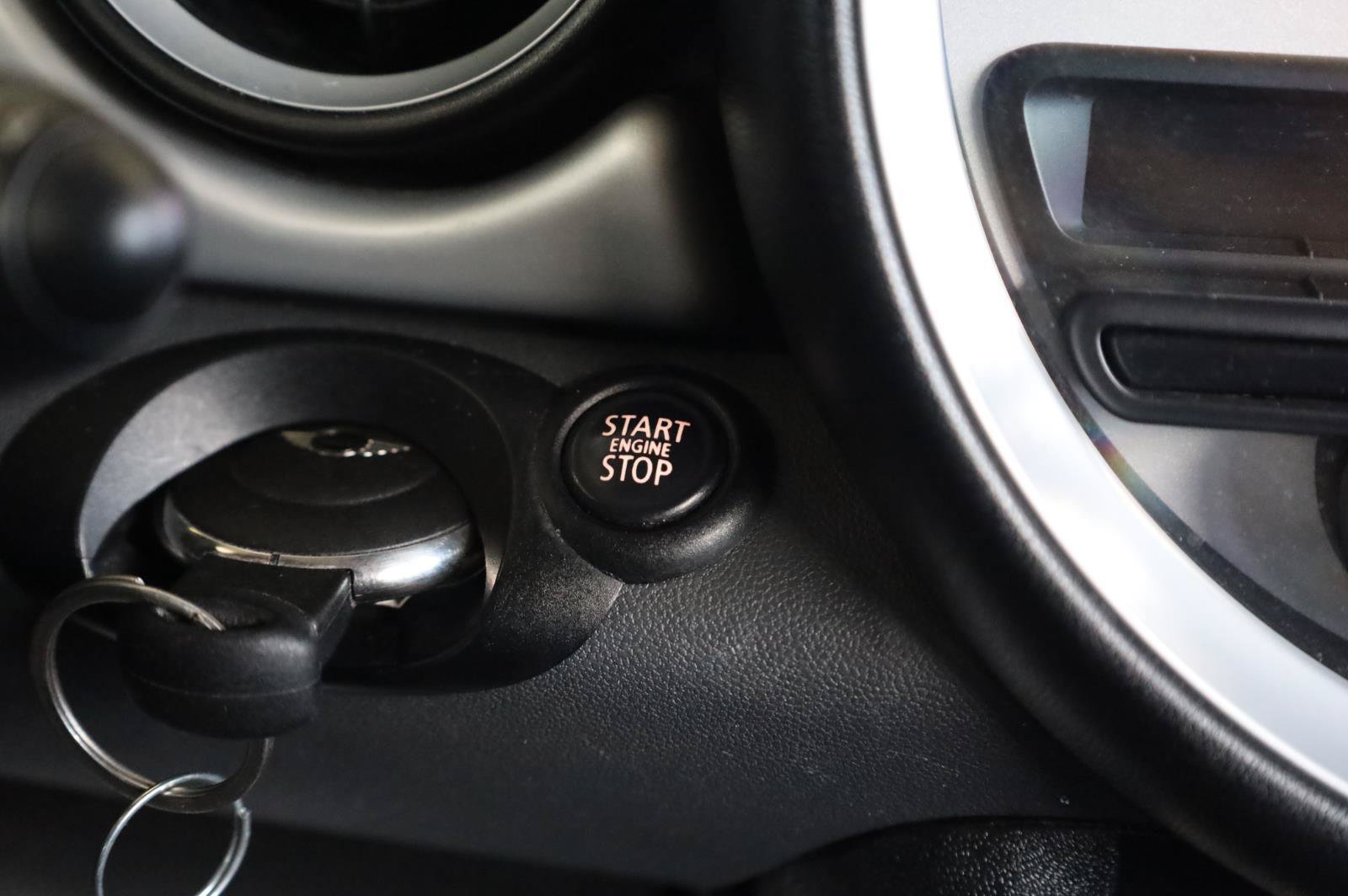 Used 2011 MINI Cooper Hardtop FWD image 29