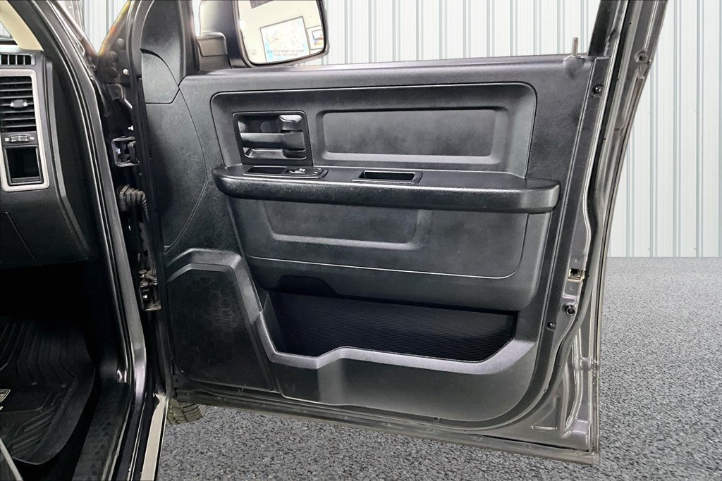 Used 2016 RAM 1500 ST w/ SXT Appearance Group AWD/4WD image 25