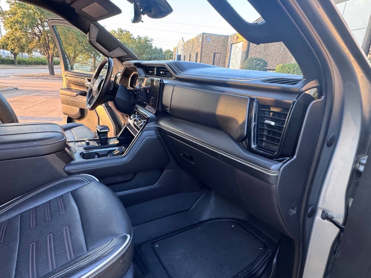 Used 2023 GMC Sierra 1500 AT4X AWD/4WD image 26