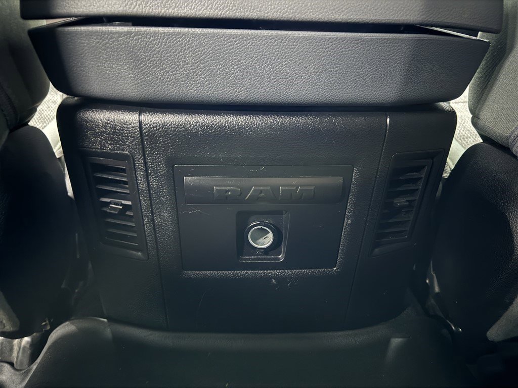 Used 2017 RAM 3500 Big Horn AWD/4WD image 27