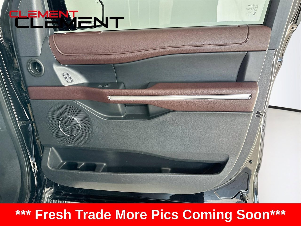 Used 2023 Ford Expedition Limited AWD/4WD image 37