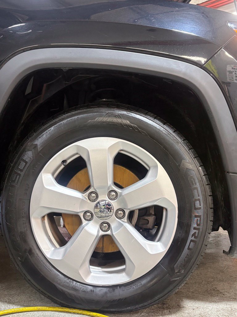 Used 2018 Jeep Compass Latitude AWD/4WD image 28