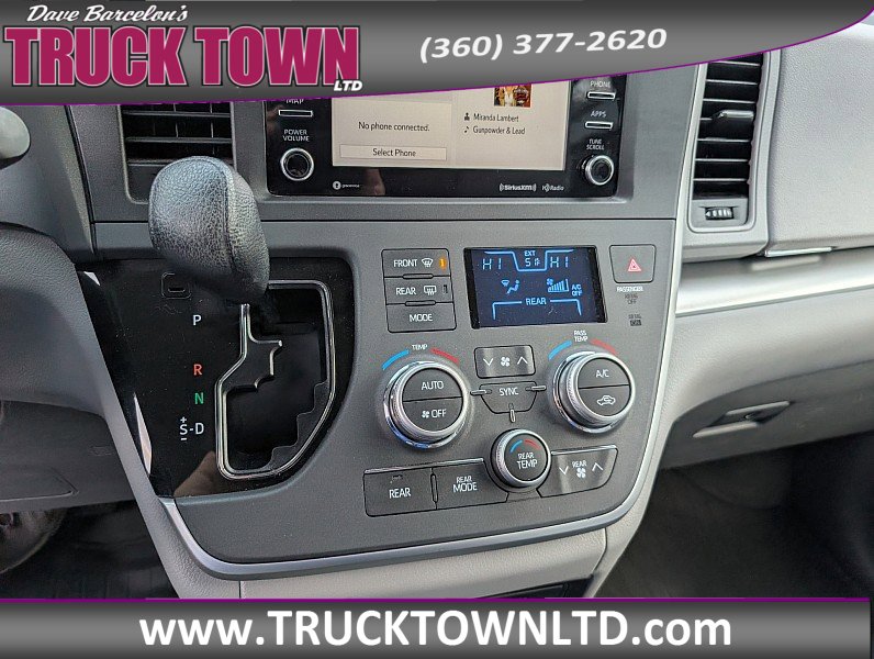Used 2020 Toyota Sienna LE image 21