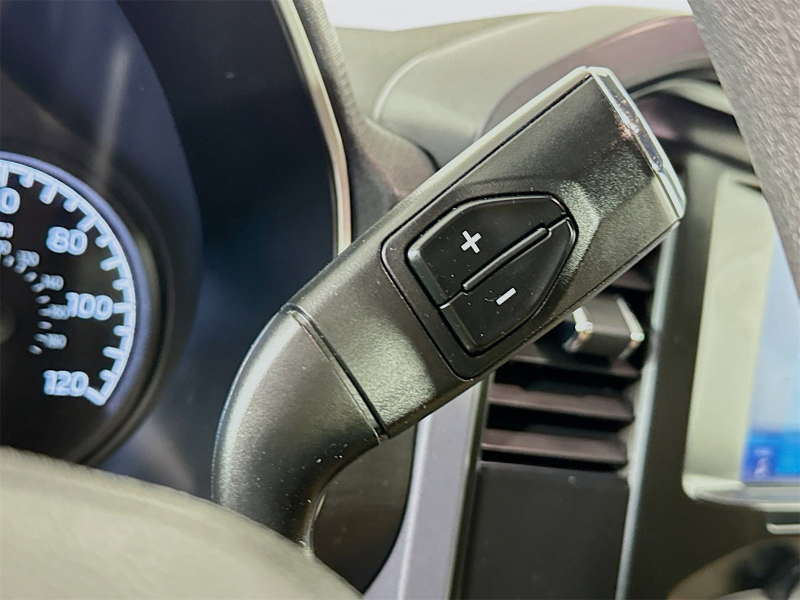 Used 2023 Ford F150 XLT image 14