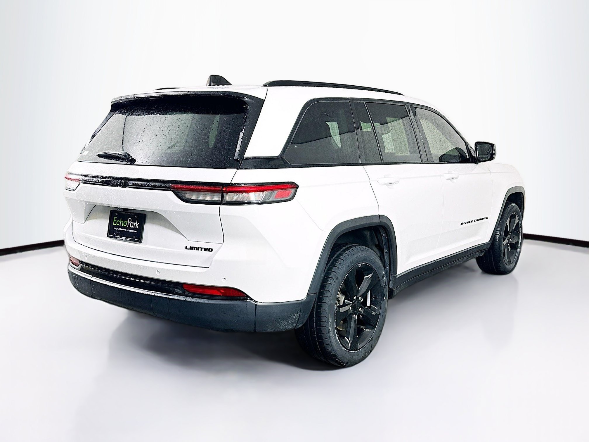 Used 2023 Jeep Grand Cherokee Limited w/ Black Appearance Package RWD image 9