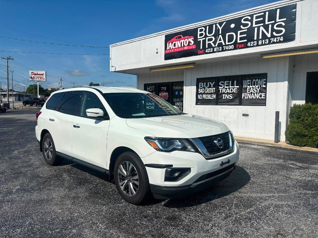 Used 2019 Nissan Pathfinder S AWD/4WD image 2