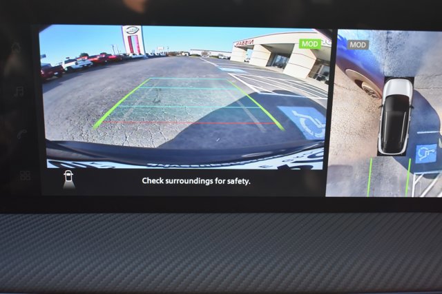 New 2026 Nissan Kicks SR w/ SR Premium Package image 24