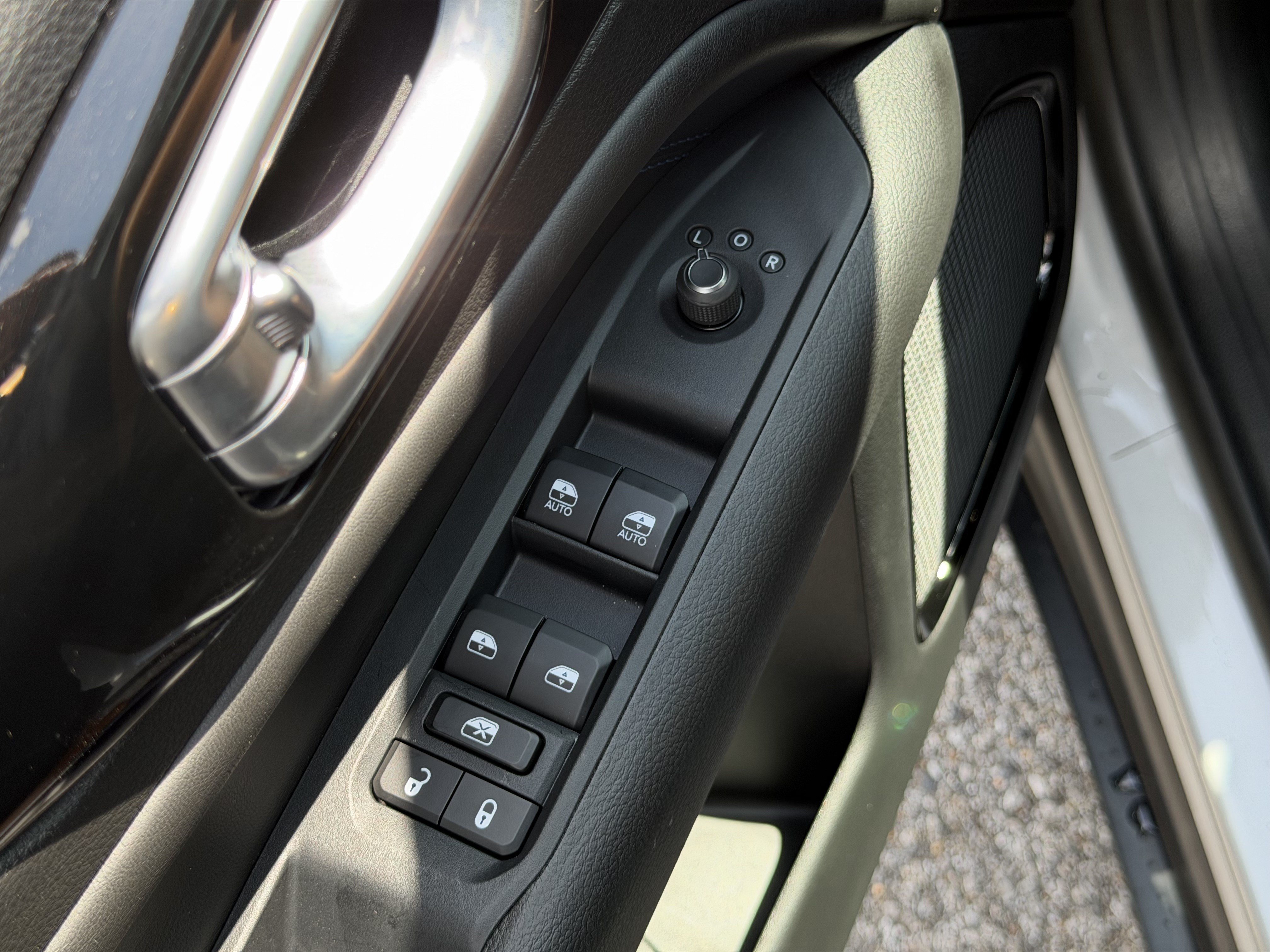 New 2026 Jeep Compass Latitude AWD/4WD image 15