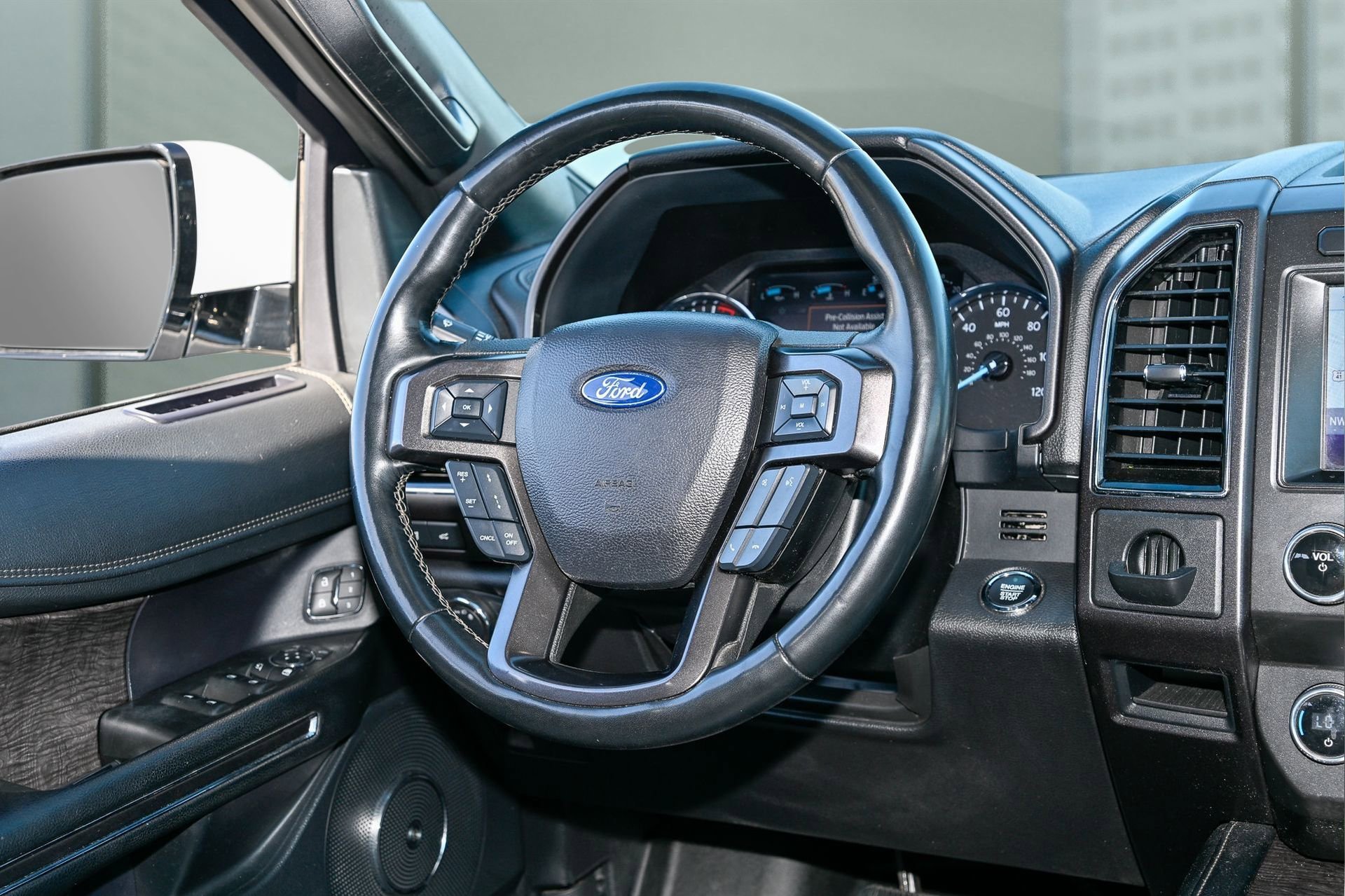 Used 2021 Ford Expedition Max Limited image 21