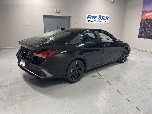New 2026 Hyundai Elantra Sport image 5