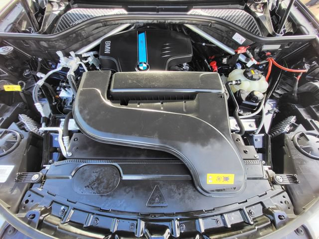 Used 2018 BMW X5 xDrive40e AWD/4WD image 12