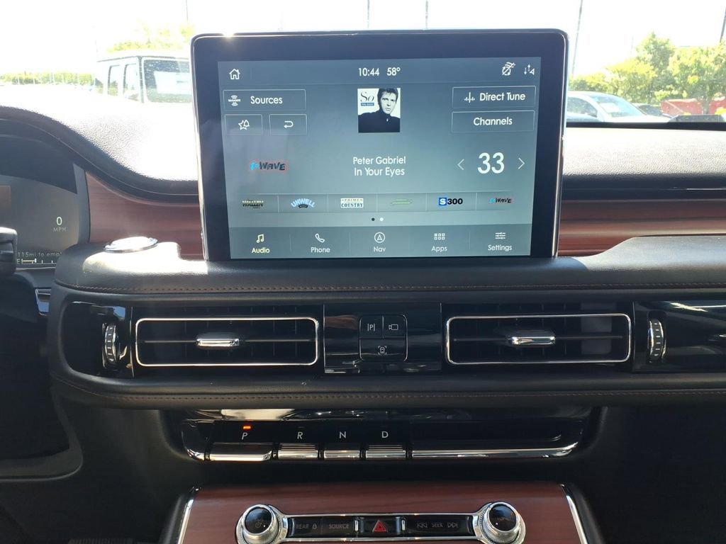 Used 2022 Lincoln Aviator Reserve w/ Equipment Group 201A AWD/4WD image 23