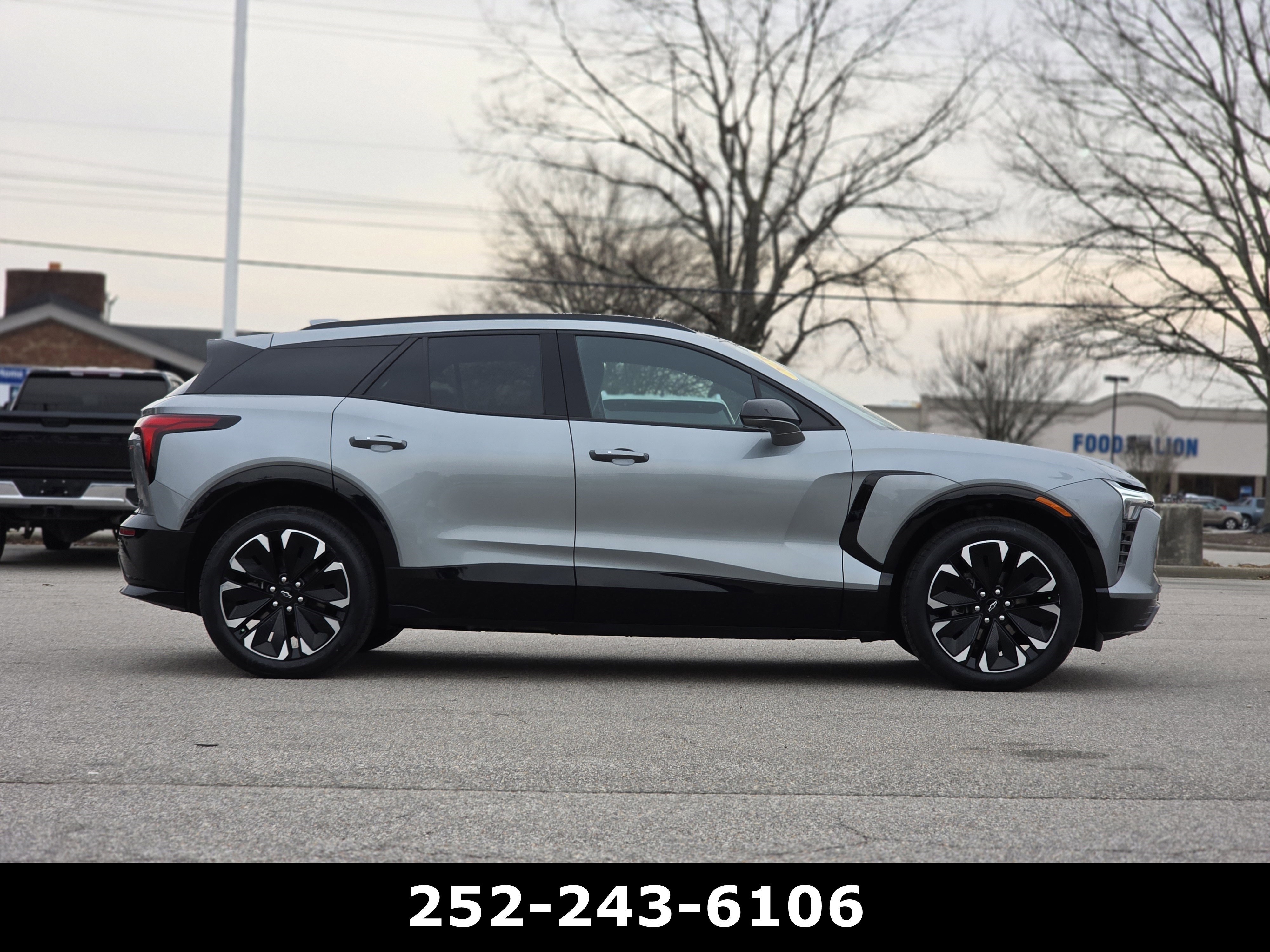 Used 2024 Chevrolet Blazer EV RS image 8