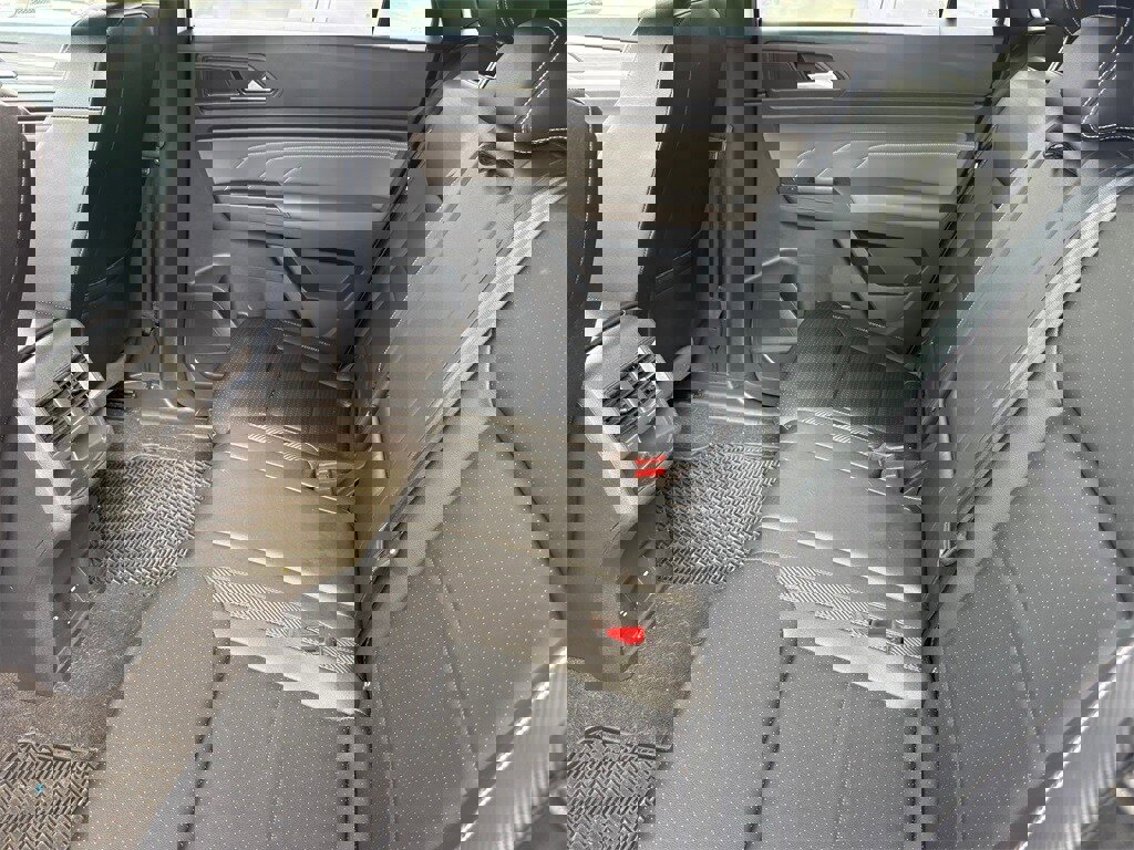 Used 2023 Volkswagen Atlas Cross Sport SE w/ Panoramic Sunroof Package image 28