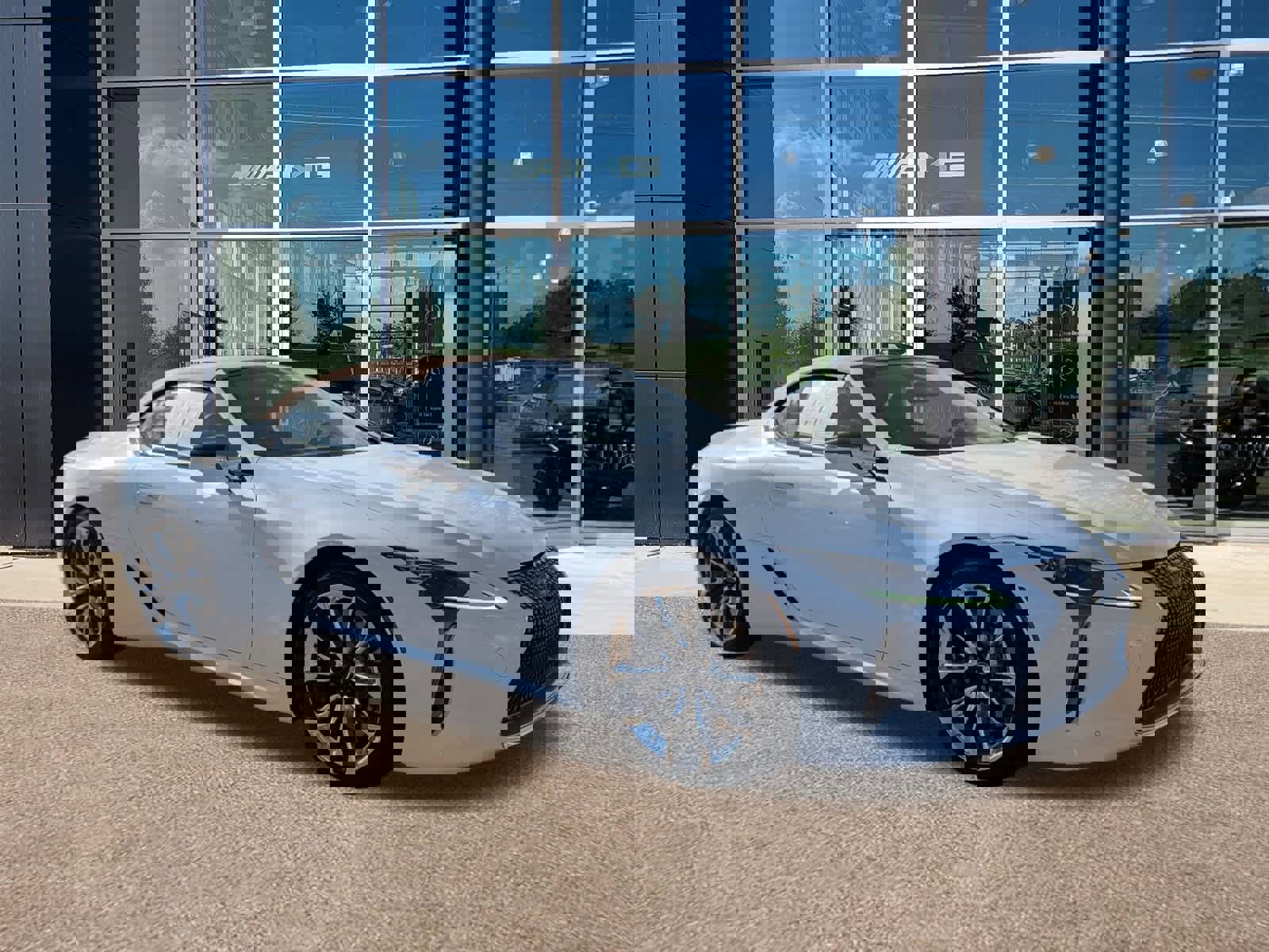 Used 2022 Lexus LC 500 Convertible image 8