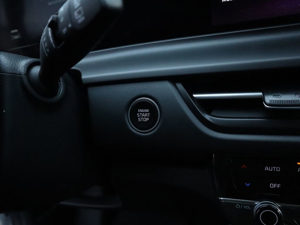 New 2026 Kia Seltos EX FWD image 30