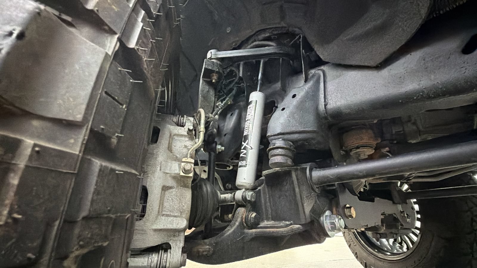 Used 2025 GMC Sierra 2500 AT4 w/ AT4 Premium Plus Package AWD/4WD image 16