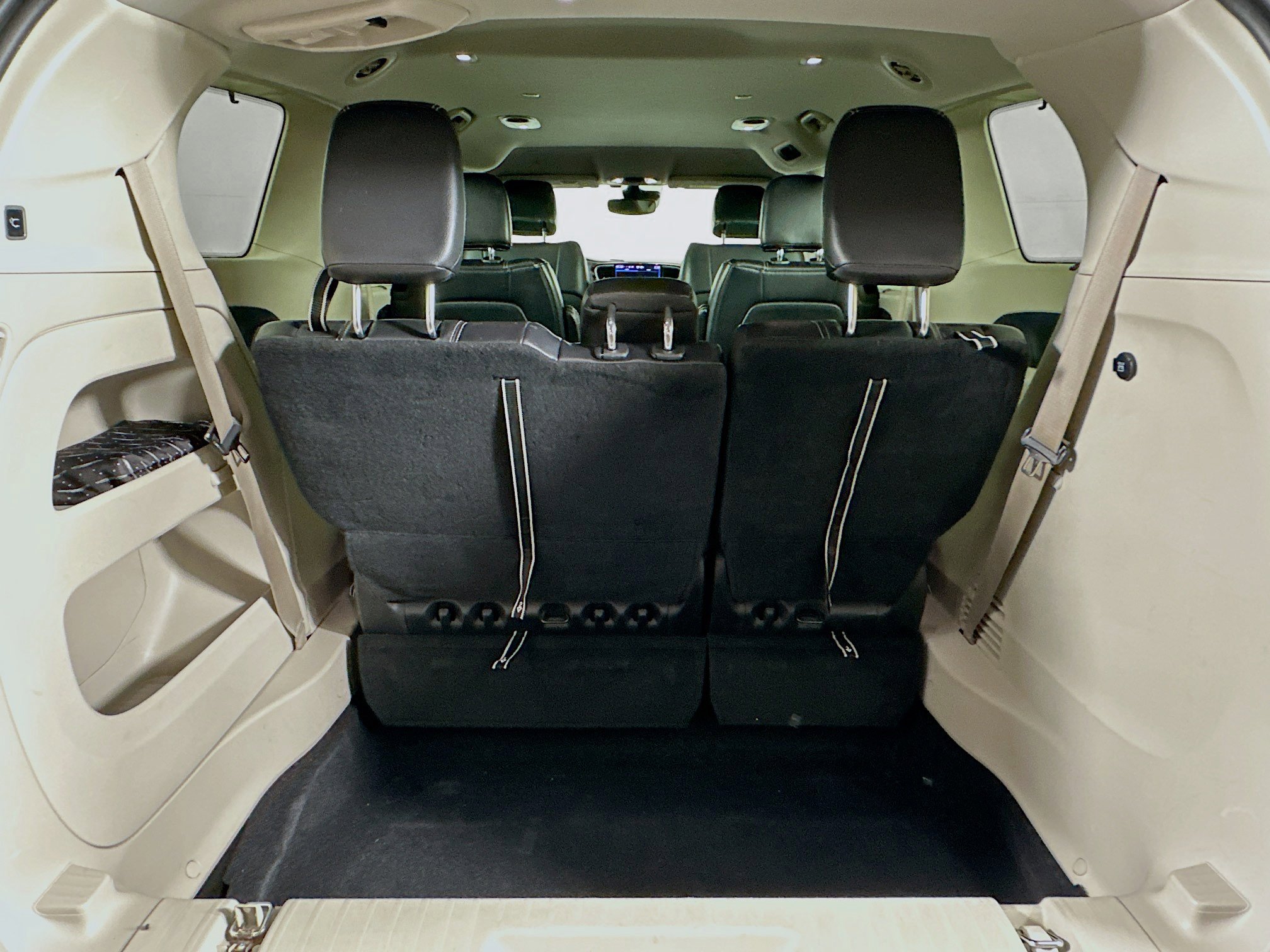 Used 2022 Chrysler Pacifica Touring-L image 29