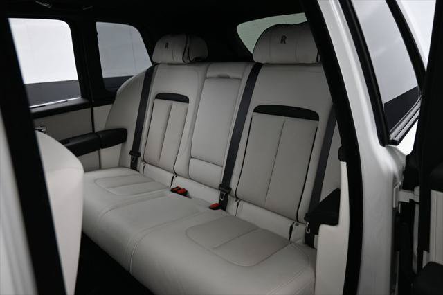 Certified 2022 Rolls-Royce Cullinan w/ Dark Exterior Package AWD/4WD image 25