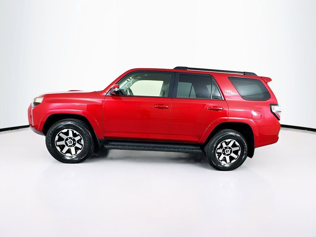 Used 2024 Toyota 4Runner TRD Off-Road Premium AWD/4WD image 6