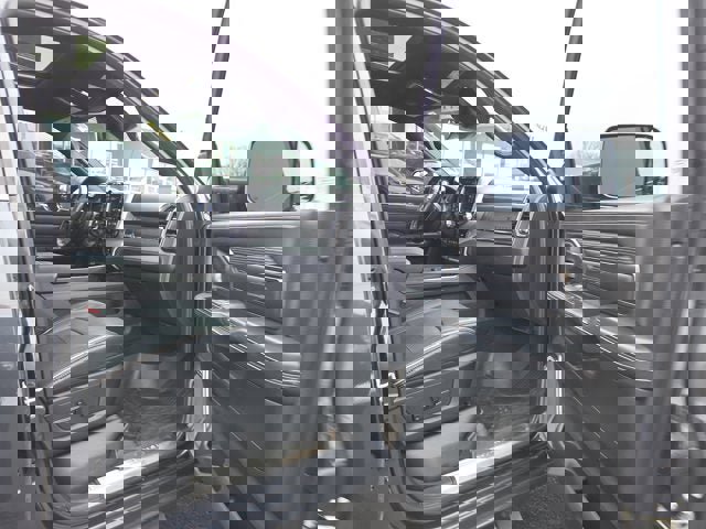 Used 2020 RAM 3500 Limited image 13