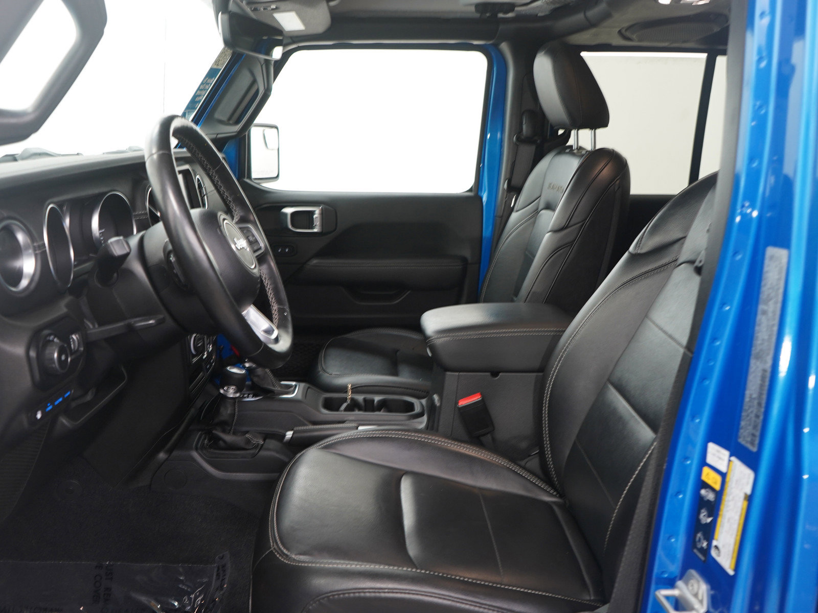 Used 2023 Jeep Wrangler 4xe Sahara w/ Cold Weather Group image 15