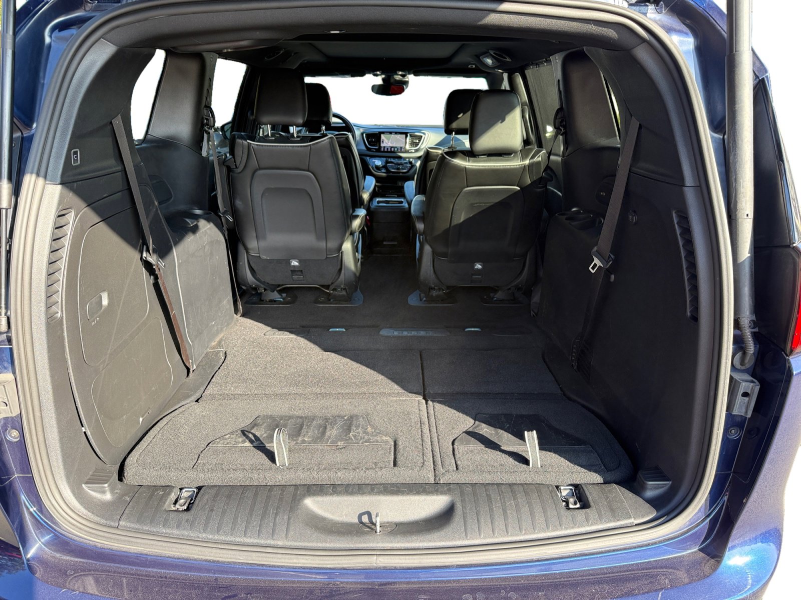 Used 2019 Chrysler Pacifica Limited w/ Advanced Safetytec Group image 17