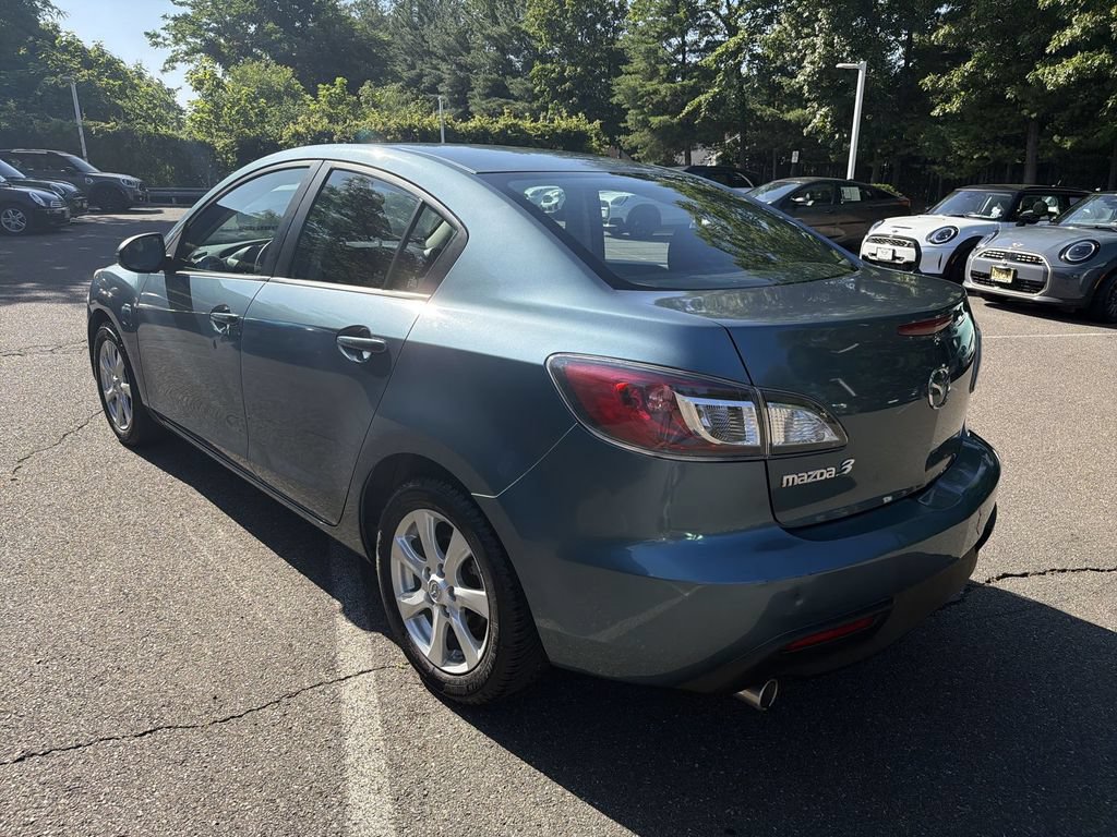 Used 2011 MAZDA MAZDA3 i Touring FWD image 12