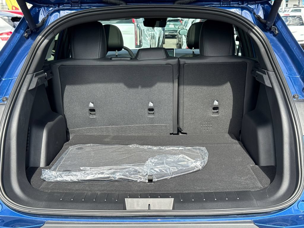 New 2025 VinFast VF 8 Plus AWD/4WD image 10