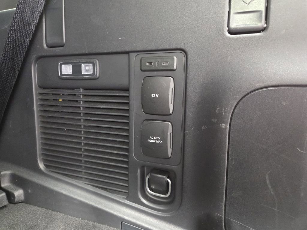 Used 2025 Ford Expedition Active AWD/4WD image 41