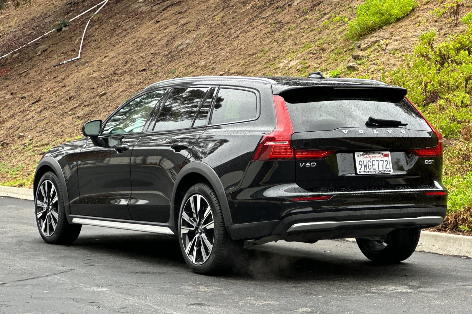 Used 2026 Volvo V60 B5 Cross Country Ultra w/ Climate Package AWD/4WD image 7