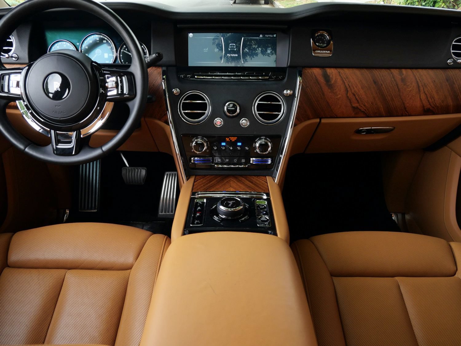 Used 2019 Rolls-Royce Cullinan AWD/4WD image 4